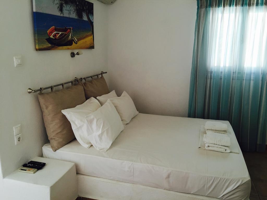 Casa Bianca Hotel Ornos  Room photo