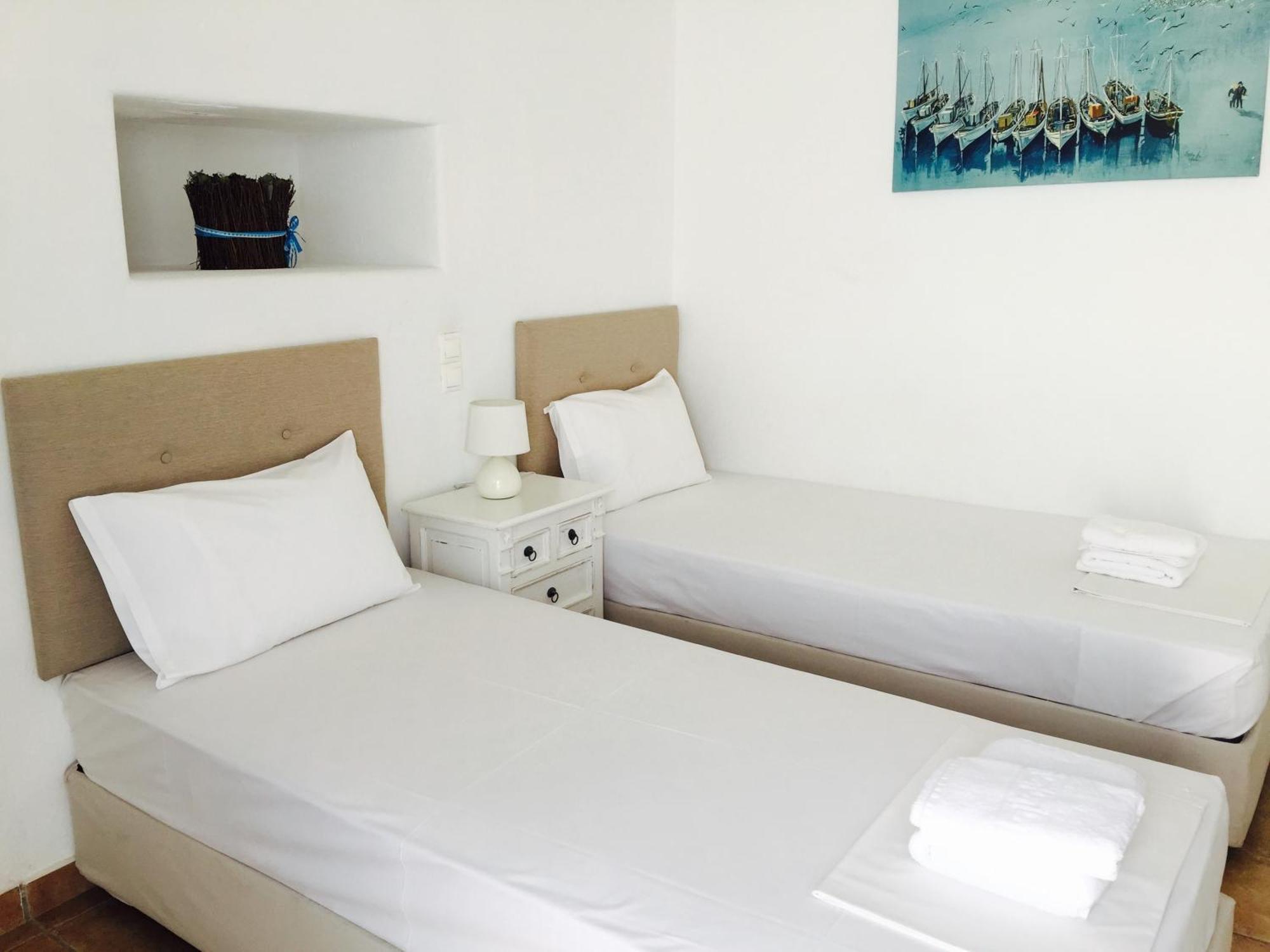 Casa Bianca Hotel Ornos  Room photo
